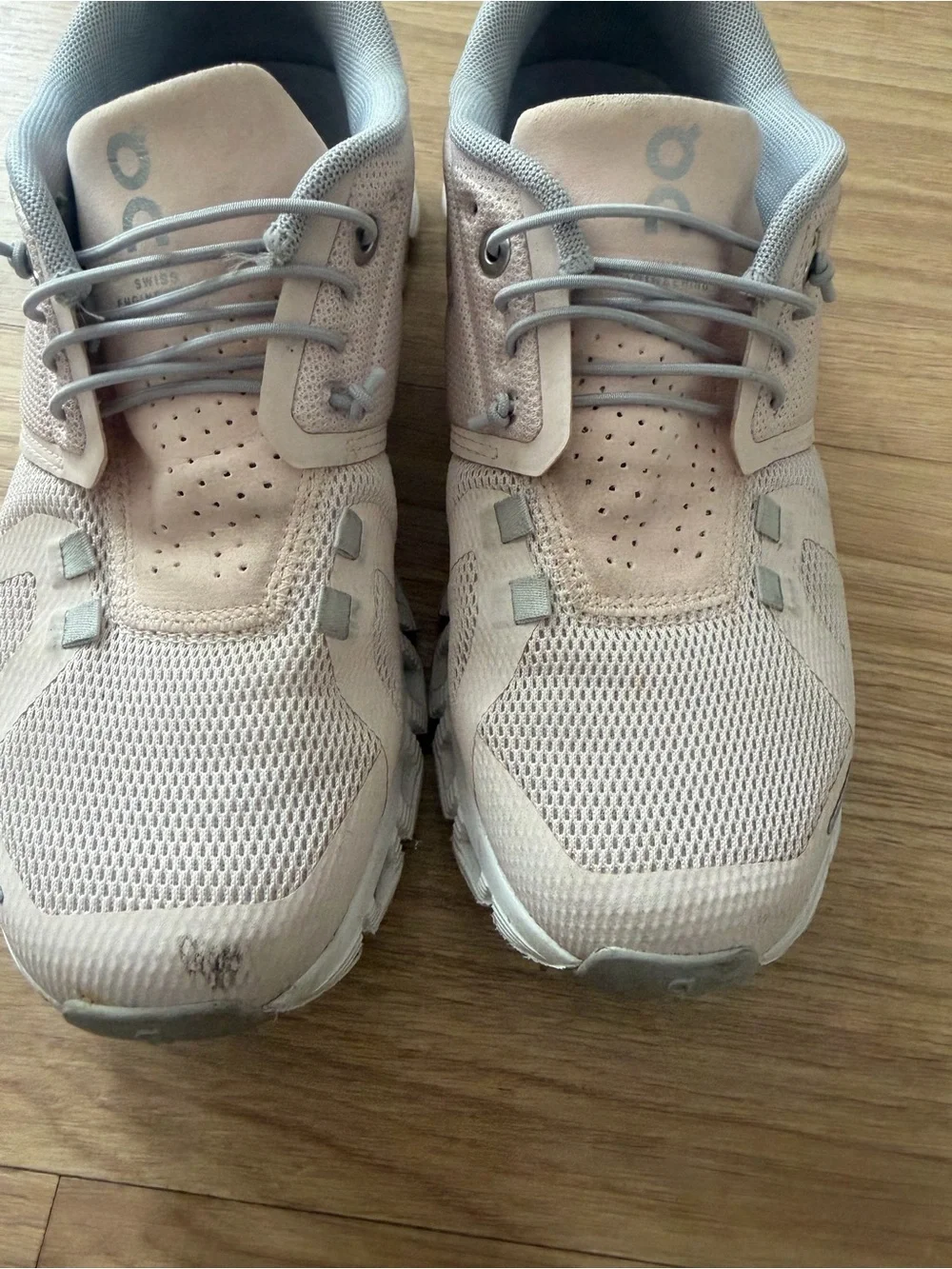 On Running woman’s Athletic Shoes in Pale Pink and Light Gray